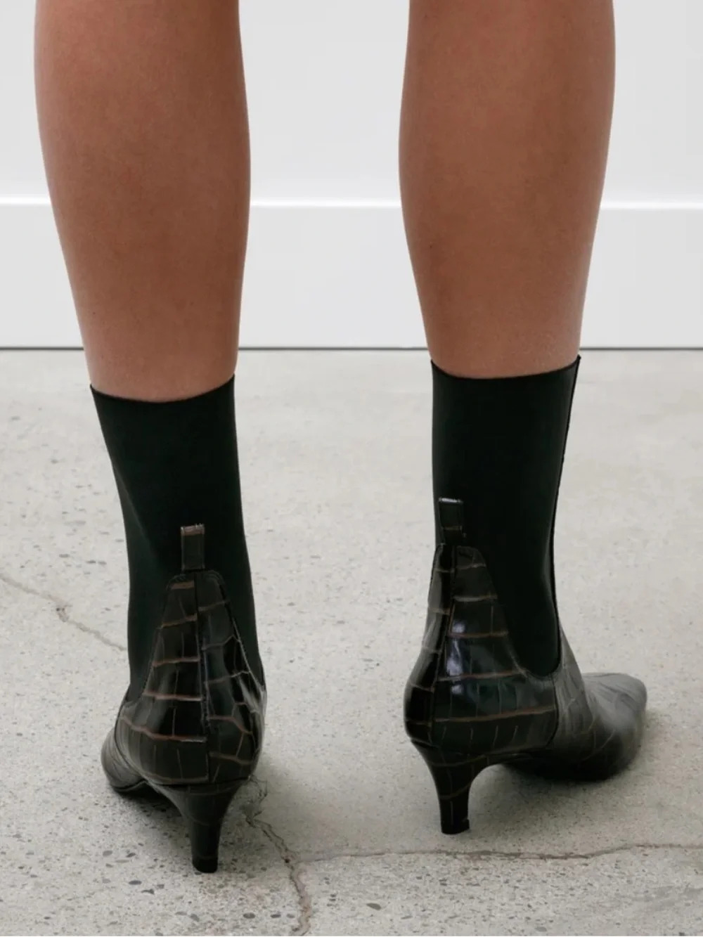 Toteme Croc-Embossed Pointed Toe Kitten Heel Ankle Boot Size 36 / US 6 - Picture 9 of 10